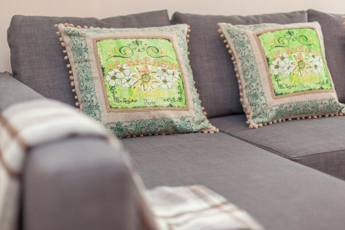 Principe Real 2 Bedrooms 2 Bathrooms, Air-con, Wi-fi, 2nd Floor Apartment