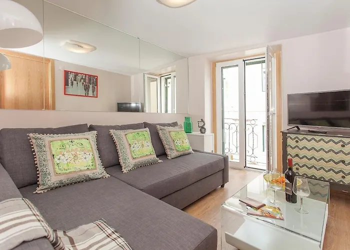 Principe Real 2 Bedrooms 2 Bathrooms, Air-Con, Wi-Fi, 2Nd Floor