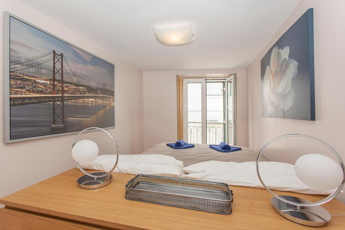 Principe Real 2 Bedrooms 2 Bathrooms, Air-con, Wi-fi, 2nd Floor